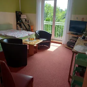  Privatunterkunft Huebsches Zimmer Nahe Ber