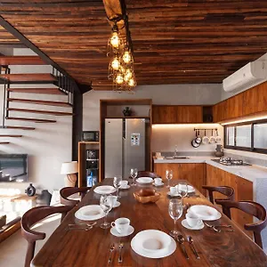 https://casa-amani-industrial-style.hotelsseminyak.net