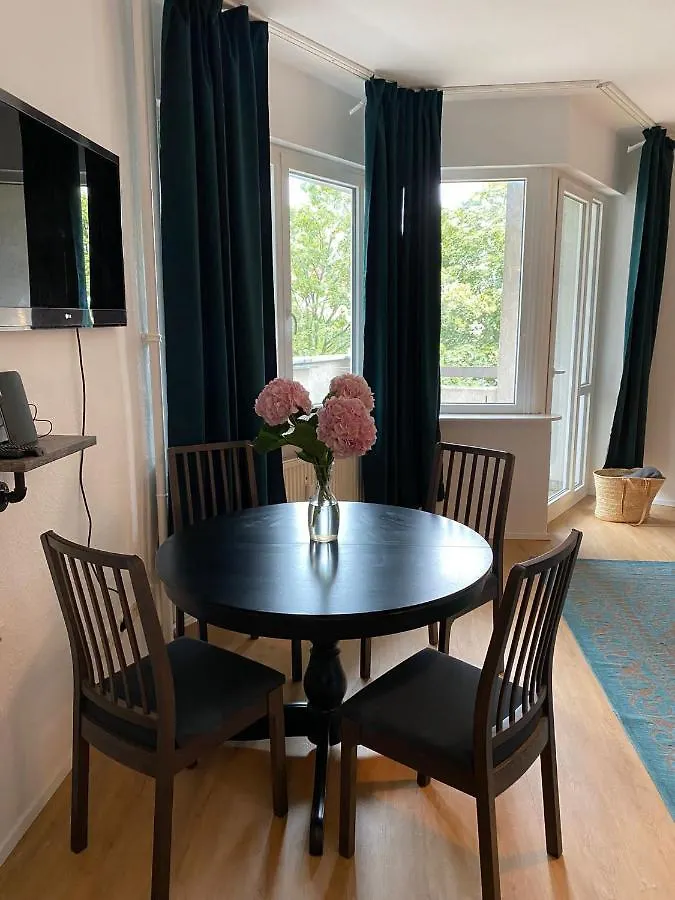Beautiful Apartment With Balcony 柏林